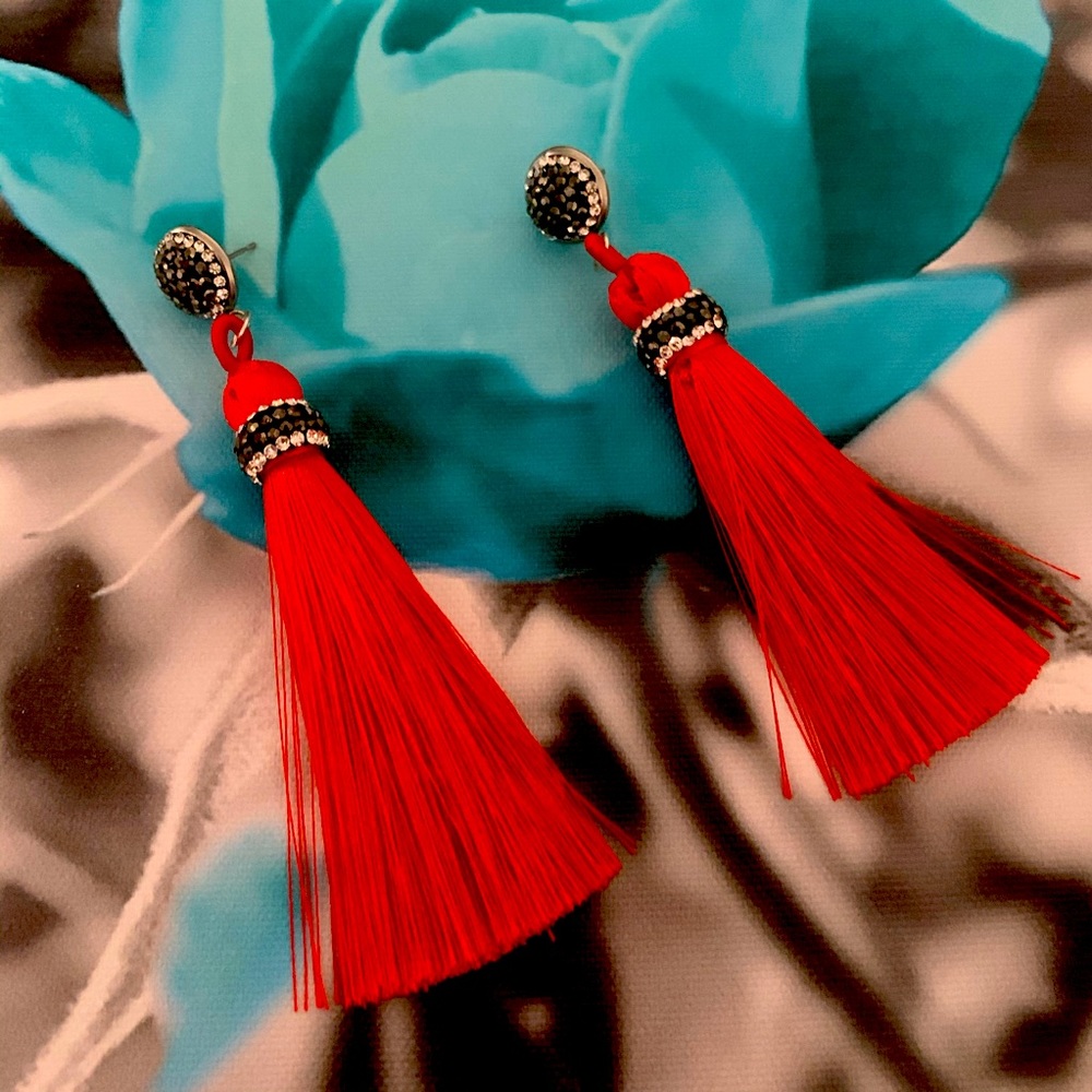 Crystals and tassels earrings